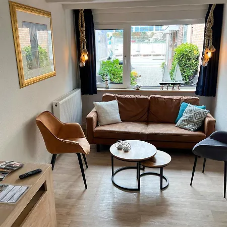 Pollux Bij Vuurtoren En Tatil Evi Noordwijk